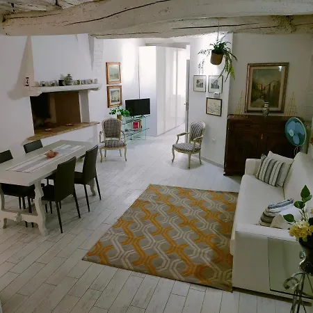 Il Cortiletto Casa Vacanza Trevi Exterior foto